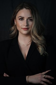 Photo of Ana-Maria Bokor